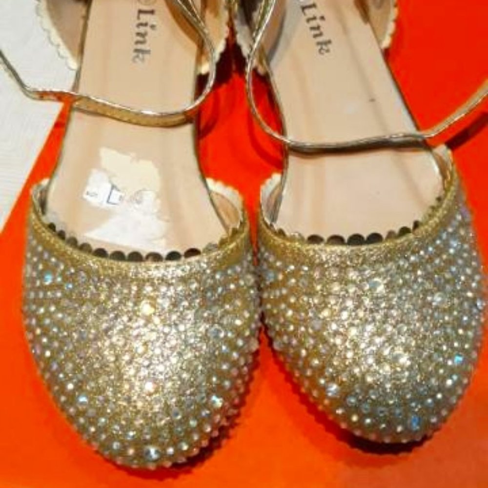 Brand Link, Size 3 little girl, Color MetallicGold with faux diamond like stones